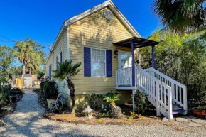 Downtown Cottage Retreat